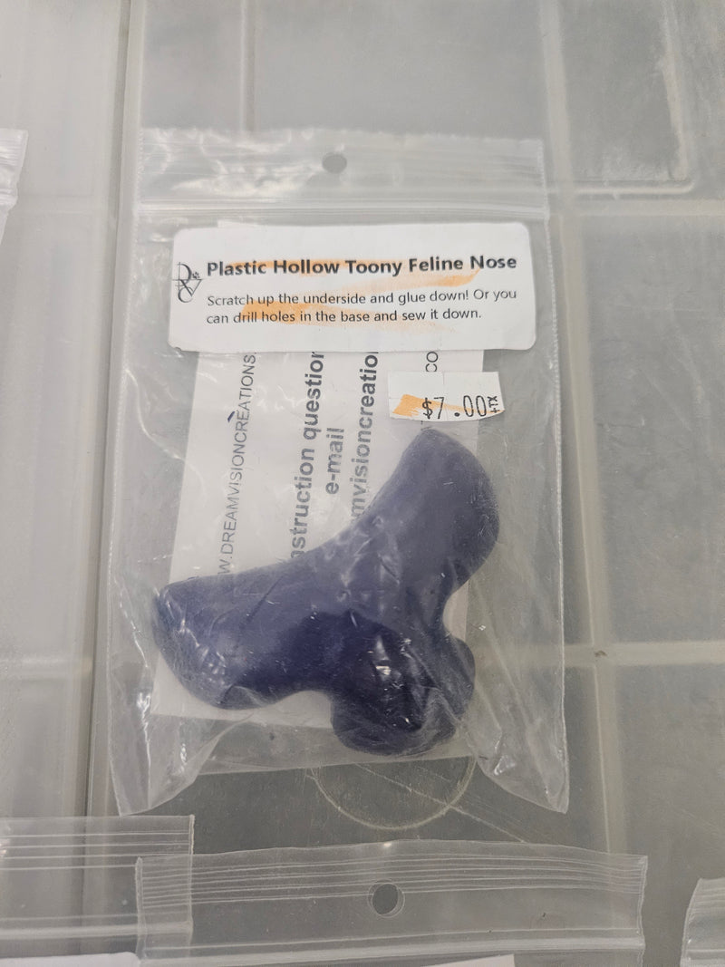 Ready to Ship Heavy Discount Item: Plastic Hollow Toony Feline Nose