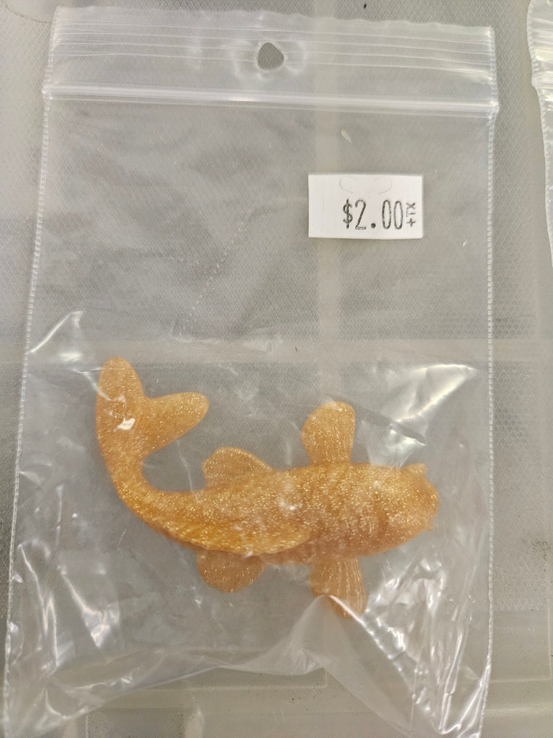 Ready to Ship: Plastic Resin Fish