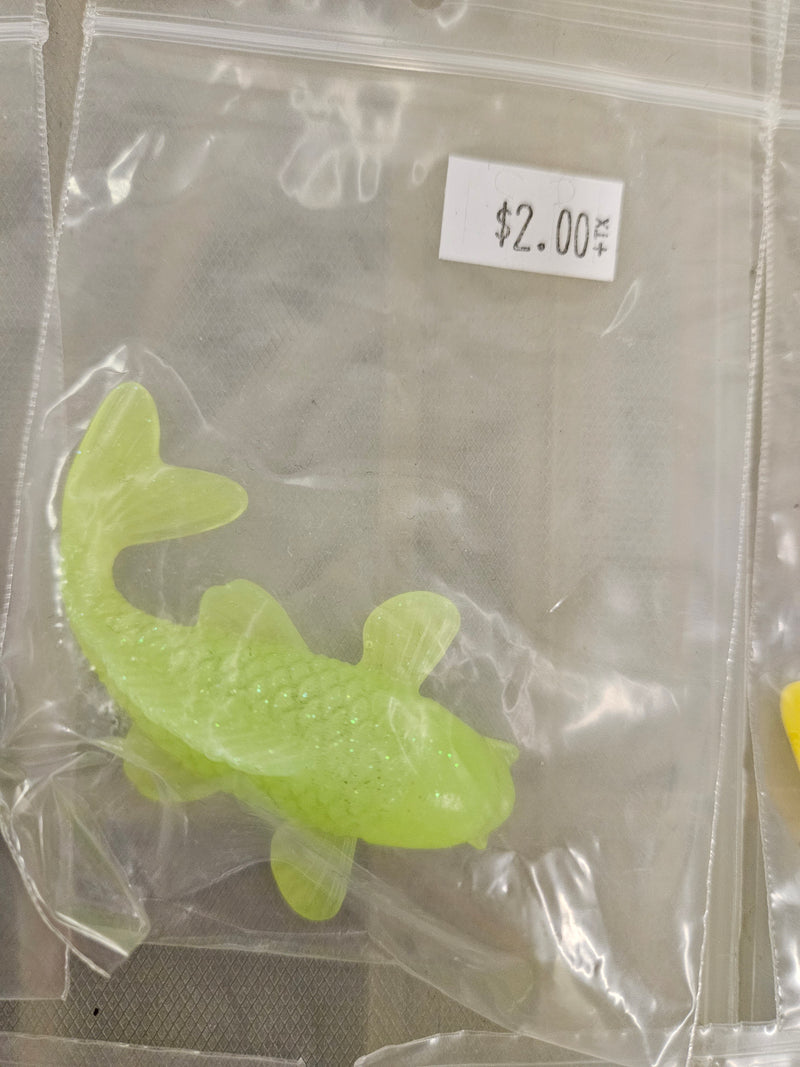 Ready to Ship: Plastic Resin Fish