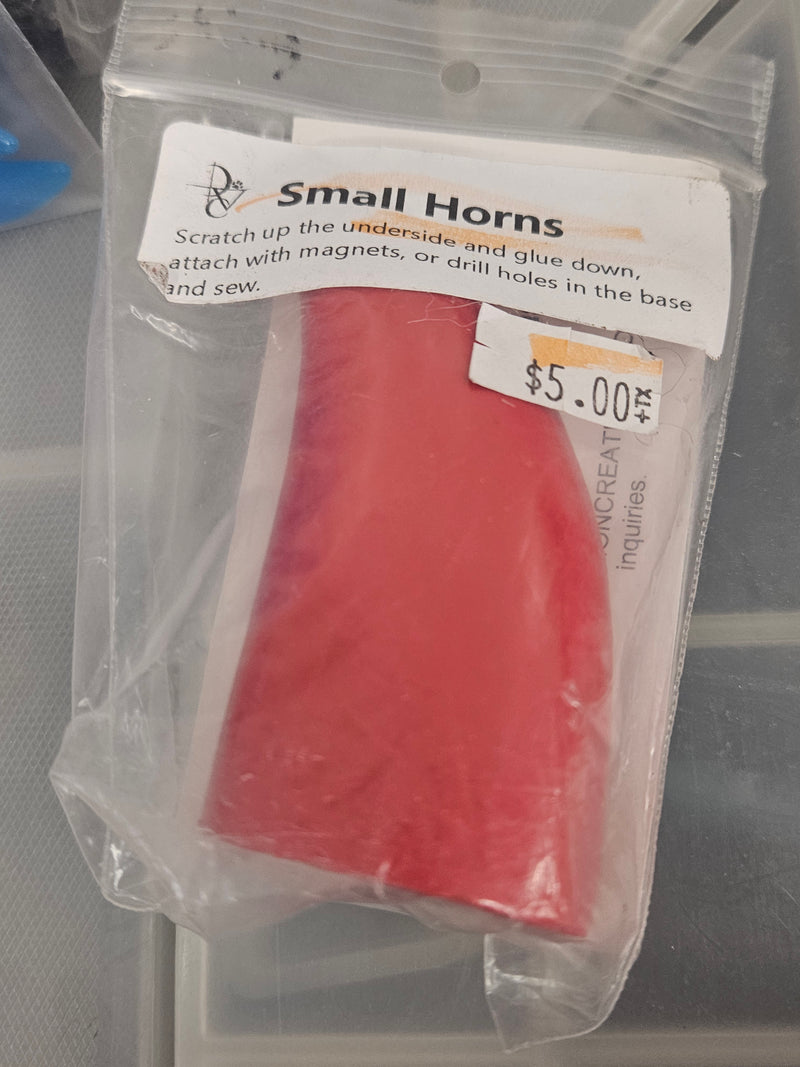 Ready to ship - Heavy Discount Item: Small Horns