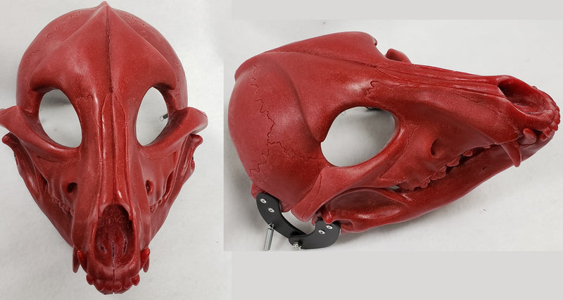Máscara de resina K9 esquelética con corte especial y bisagras en blanco