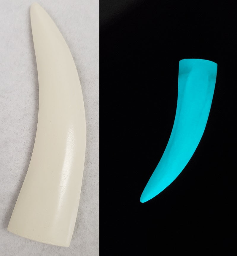 Opaque Glow in the Dark Realistic Saber Teeth *Sold per Tooth*
