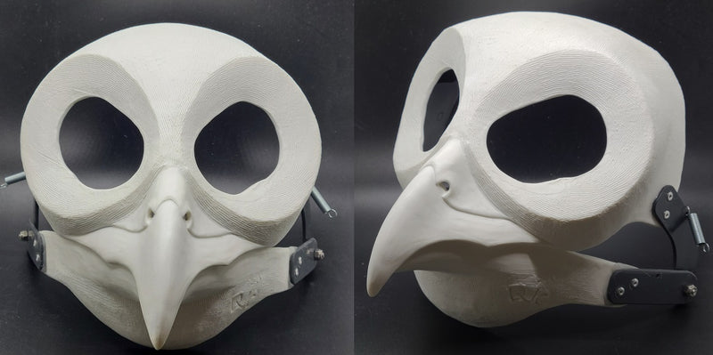 Máscara de resina de búho cortada y con bisagras en blanco