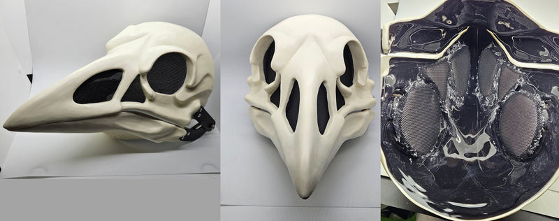 Máscara de cuervo esquelético cortada y con bisagras en blanco