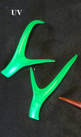 Astas de ciervo de cuatro puntas curvadas, reactivas a los rayos UV, de plástico