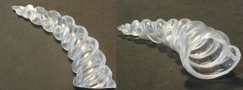 Cuerno de unicornio curvo de plástico transparente de 4 pulgadas